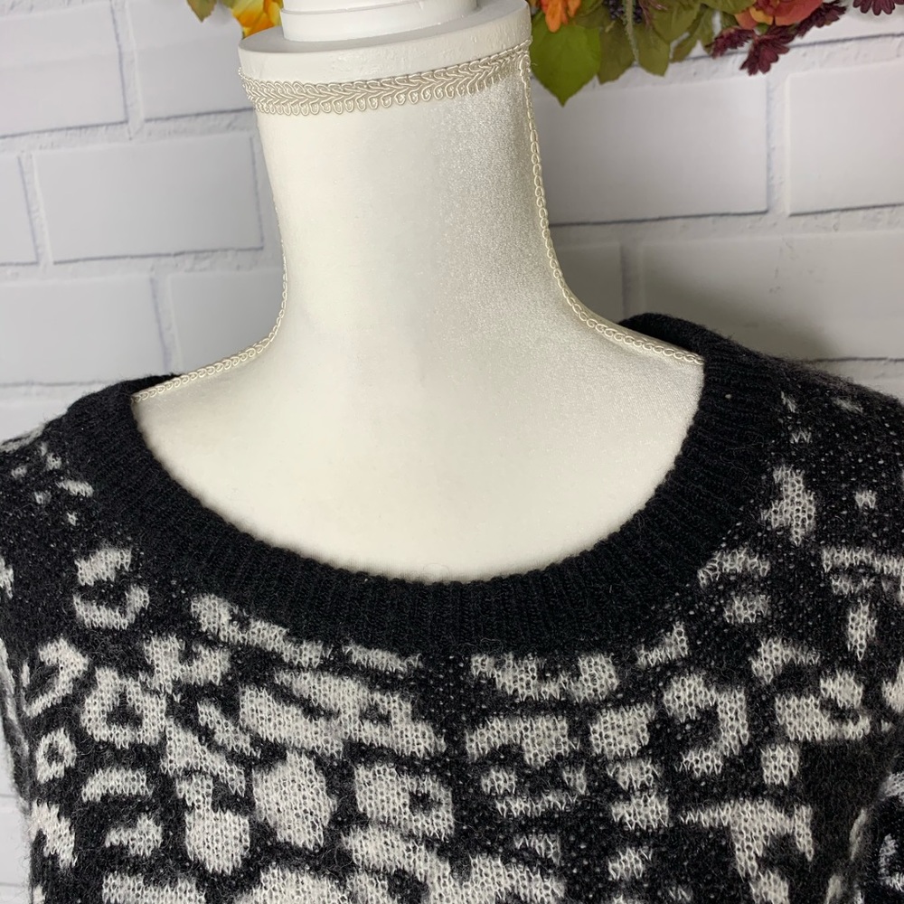 Ava&Viv With Wool Leopard Print B/W Sweater 4x. - image 4